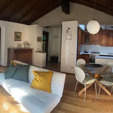 L'angolo Antico Apartment *